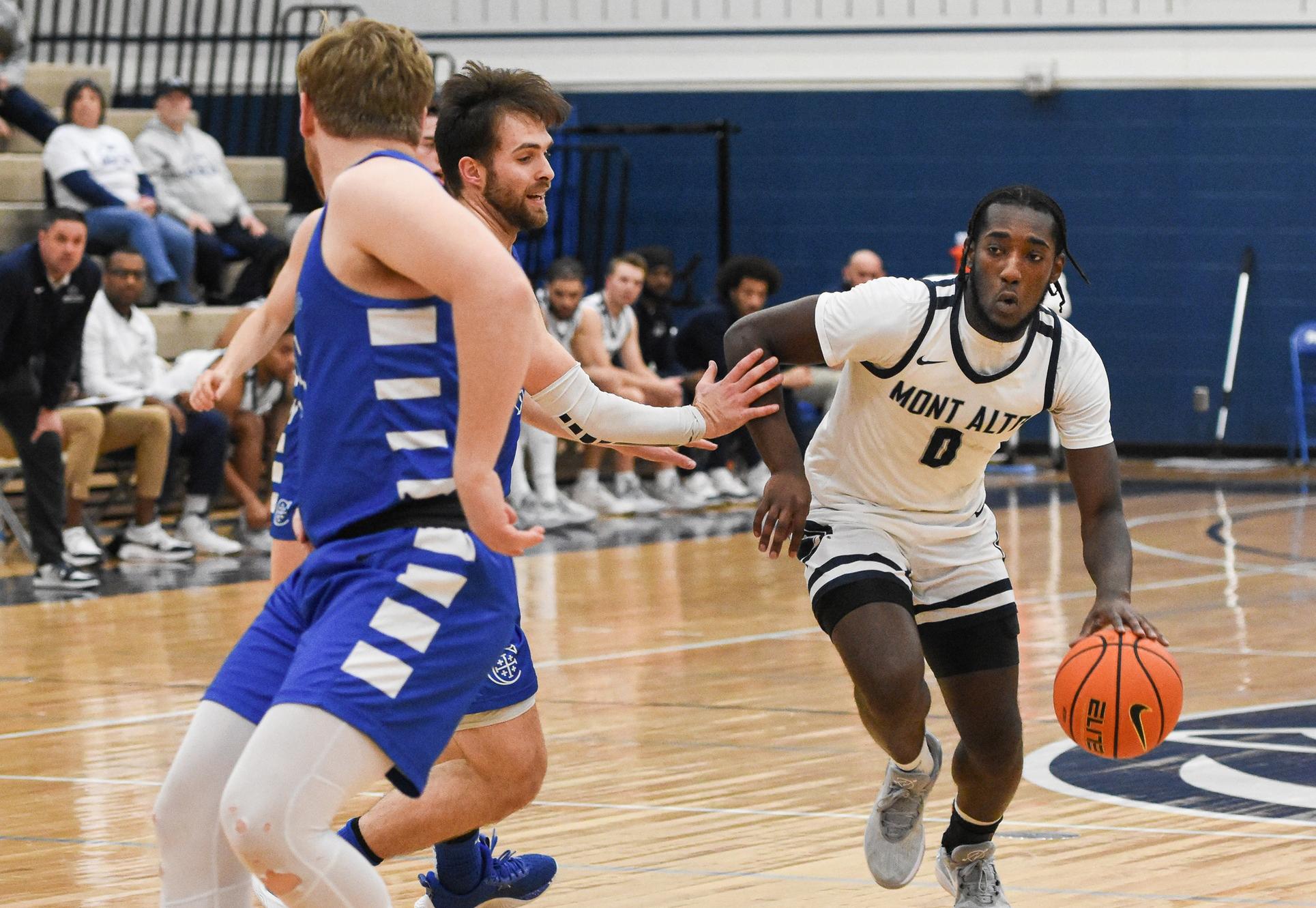 Osei Eclipses 1,000 career points as Mont Alto outlasts Southern Maine CC 87-66