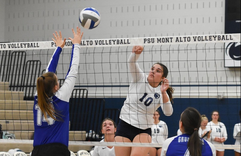 Volleyball advances to second straight title game